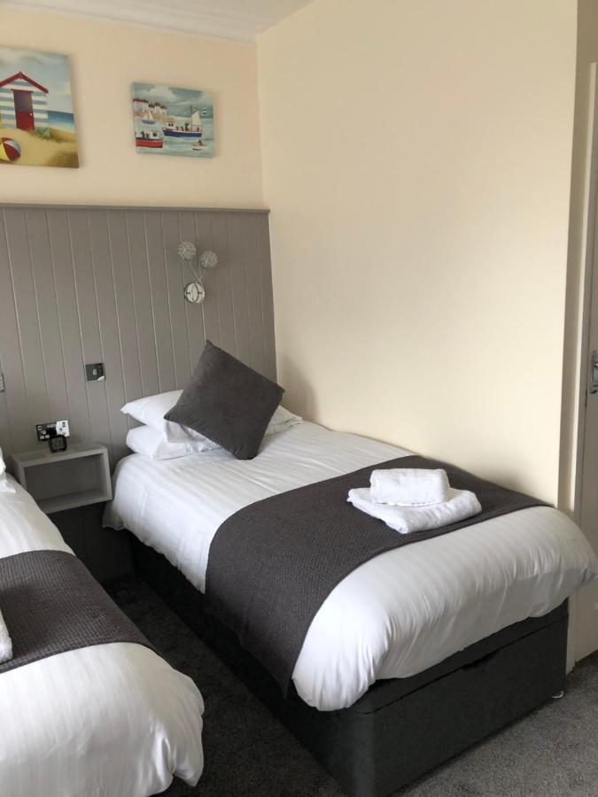 Spindrift Guest House - Adults Only เกรทยาร์มัธ ภายนอก รูปภาพ