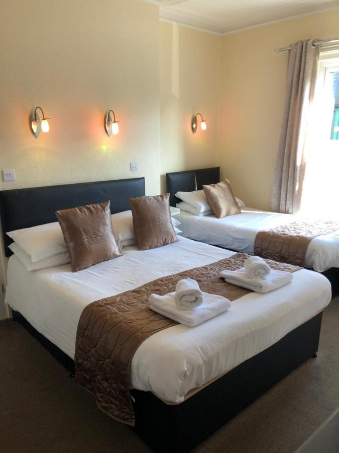 Spindrift Guest House - Adults Only เกรทยาร์มัธ ภายนอก รูปภาพ