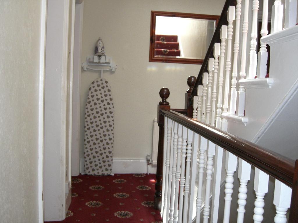 Spindrift Guest House - Adults Only เกรทยาร์มัธ ภายนอก รูปภาพ