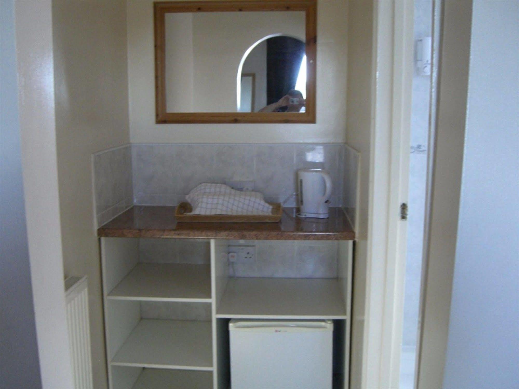 Spindrift Guest House - Adults Only เกรทยาร์มัธ ภายนอก รูปภาพ